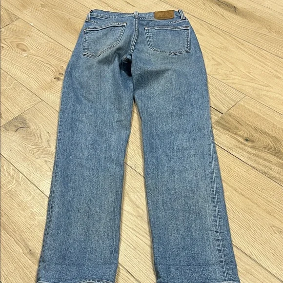 Aritzia High Rise Straight Jeans - Light Blue Denim - Picture 4 of 5